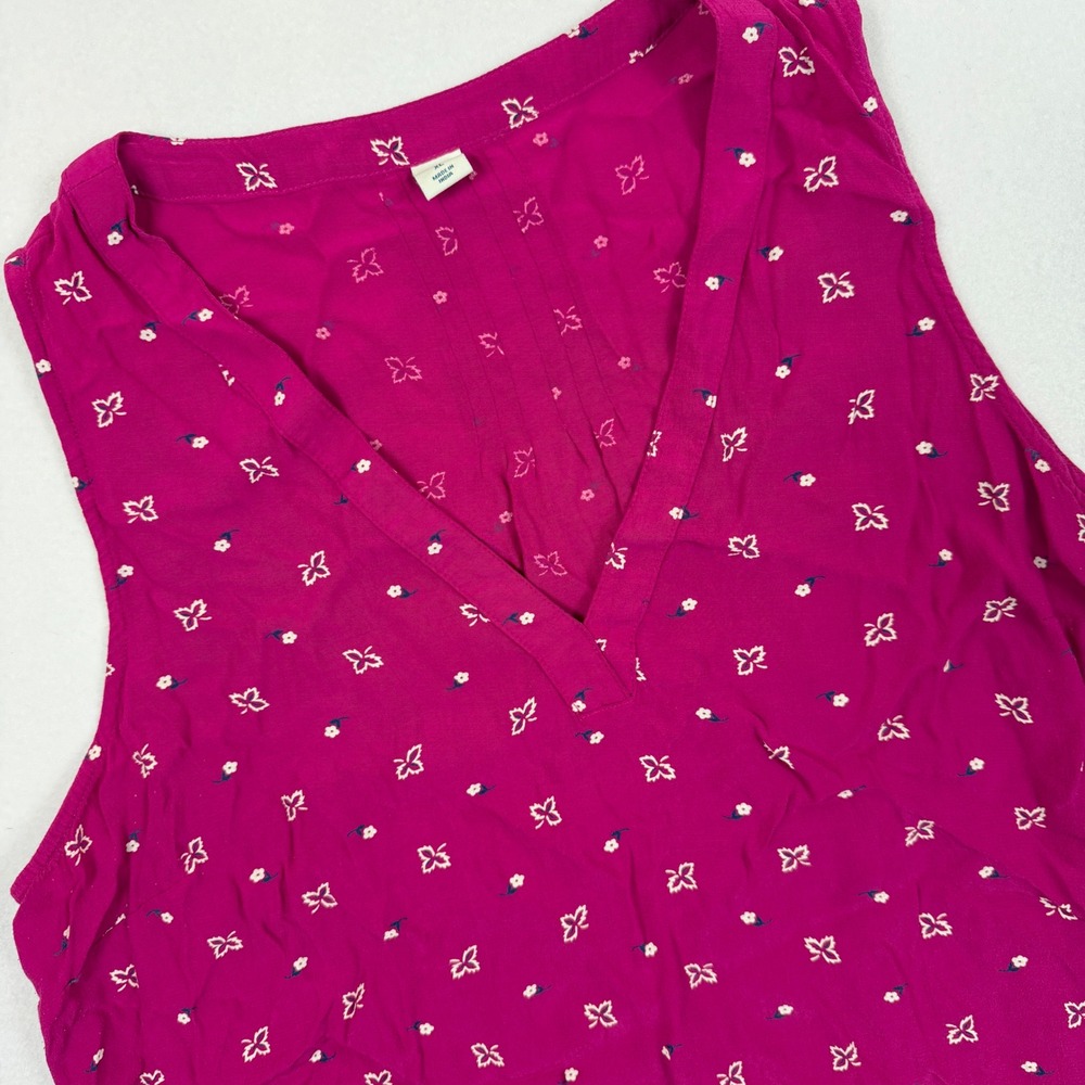 Old Navy Magenta Pink Floral Butterfly V-Neck Sleeveless Blouse XL Rayon Top